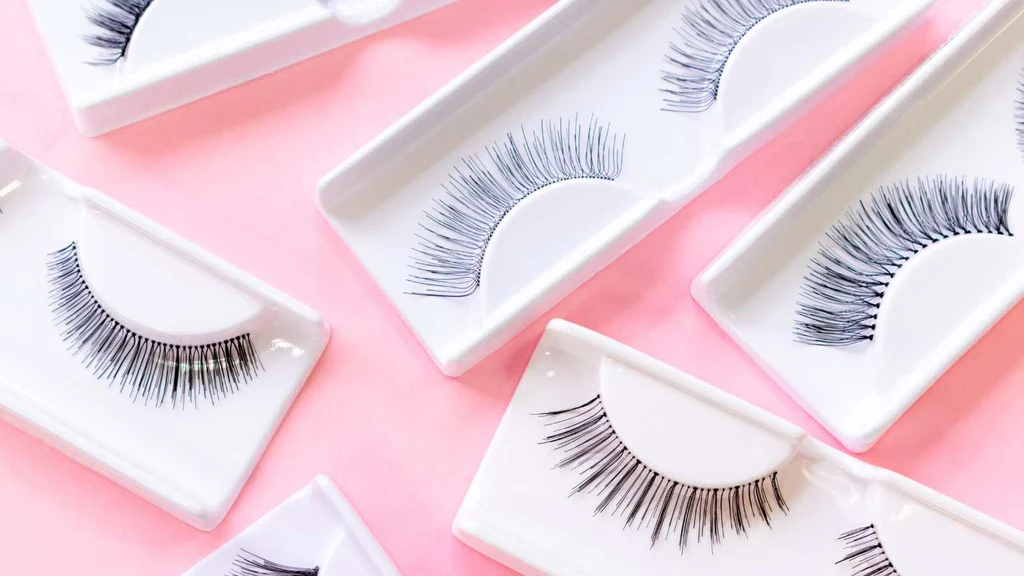 how to clean false eyelashes for reuse