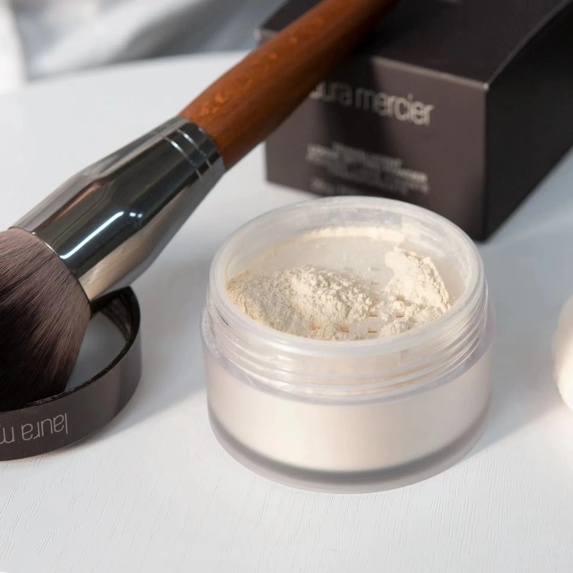 laura mercier loose setting powder